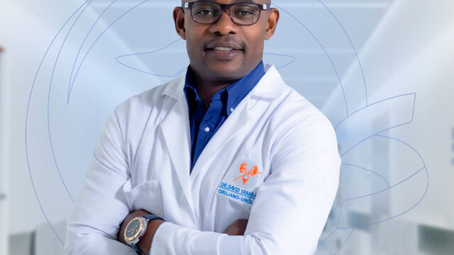 Dr David Yambatis